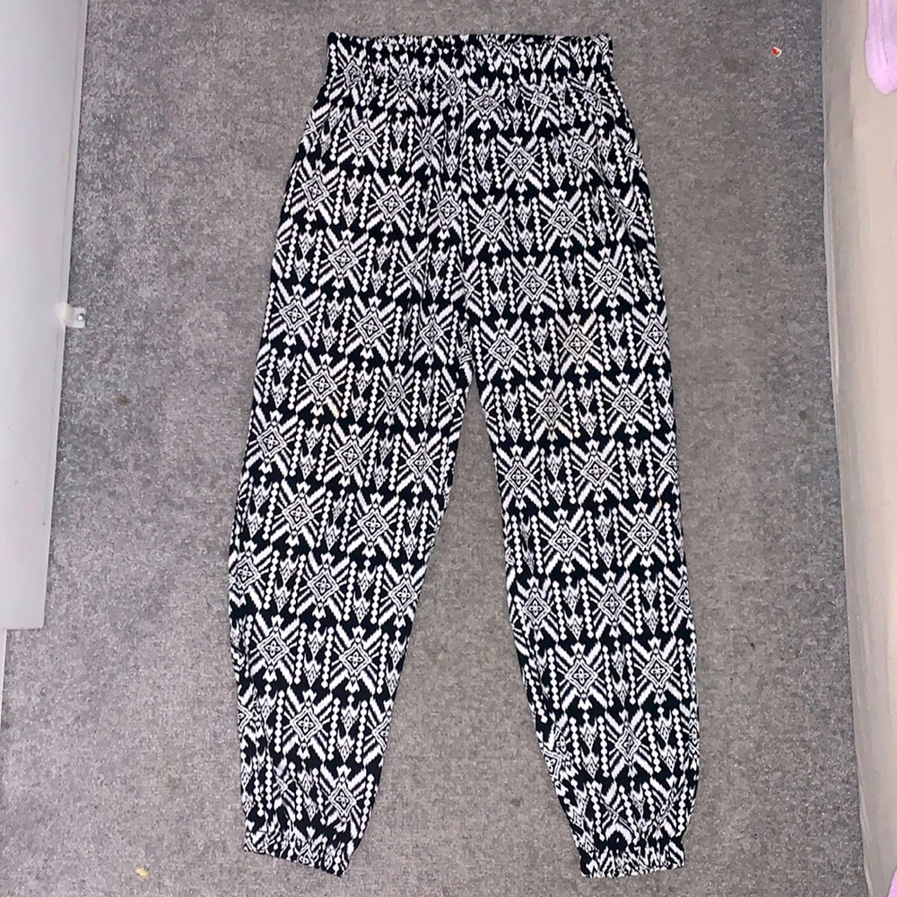 EUC printed jogger pants!
